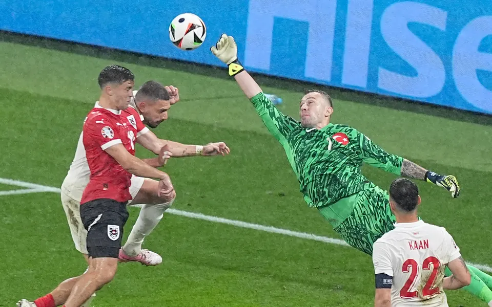 Türkiye milli futbol maçı sırasında kalp sağlığı haberinin kapak görseli